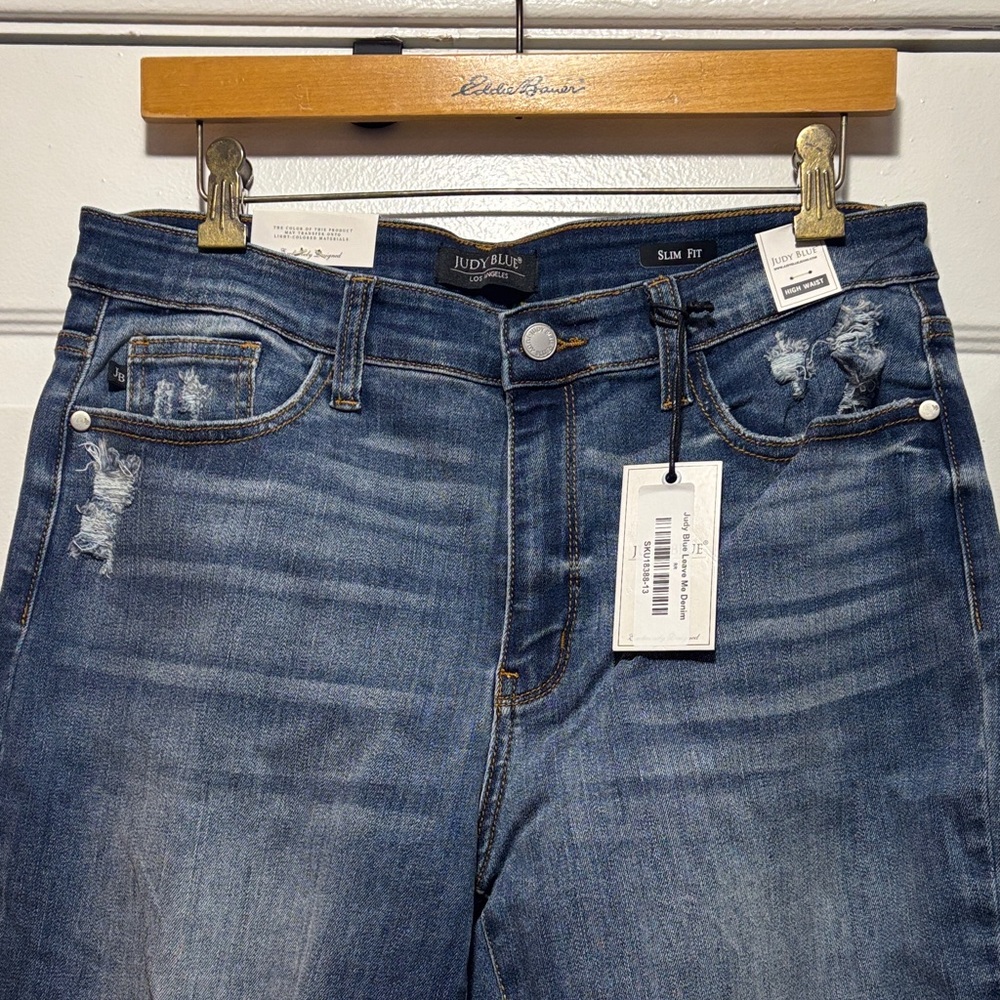 Judy Blue Medium Wash Distressed Cropped Jeans - Picture 2 of 16